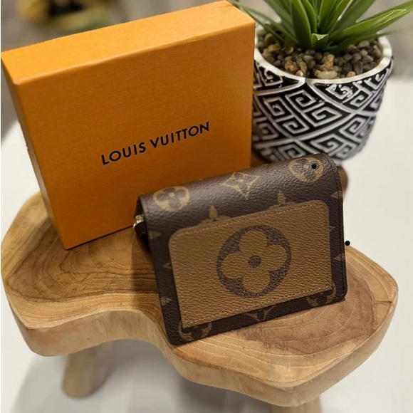 LV LOU WALLET Reversed Monogram.  Brand new never used.  Original dust bag & box - Picture 1 of 5